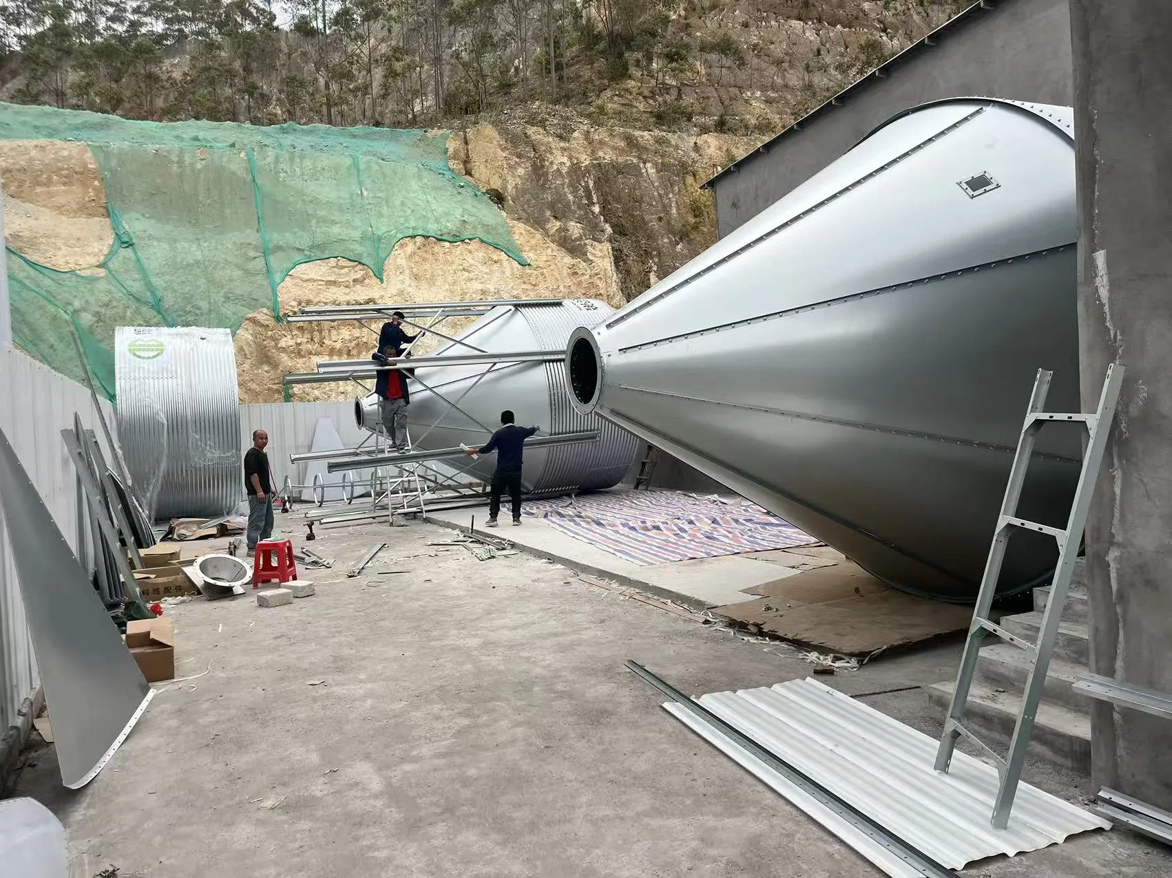 குவாங்டாங்கில் Debabrother's பெரிய அளவிலான பன்றி பண்ணை திட்டம் ஆண்டுக்கு 300,000 பன்றிக்குட்டிகள் என எதிர்பார்க்கப்படுகிறது